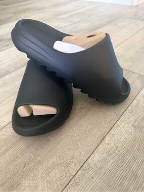 Authentic Yeezy YS-01 Black Slides Slip-On Sandals
